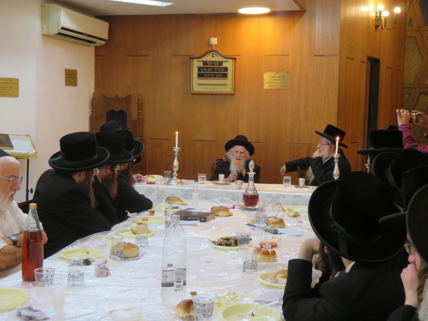 הגה"צ רבי מרדכי אויערבאך בטיש הילולא להרה"ק מרוז'ין