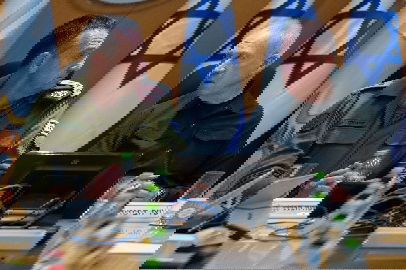 גלנט עם הלוי, מה הן ידעו לפני המלחמה