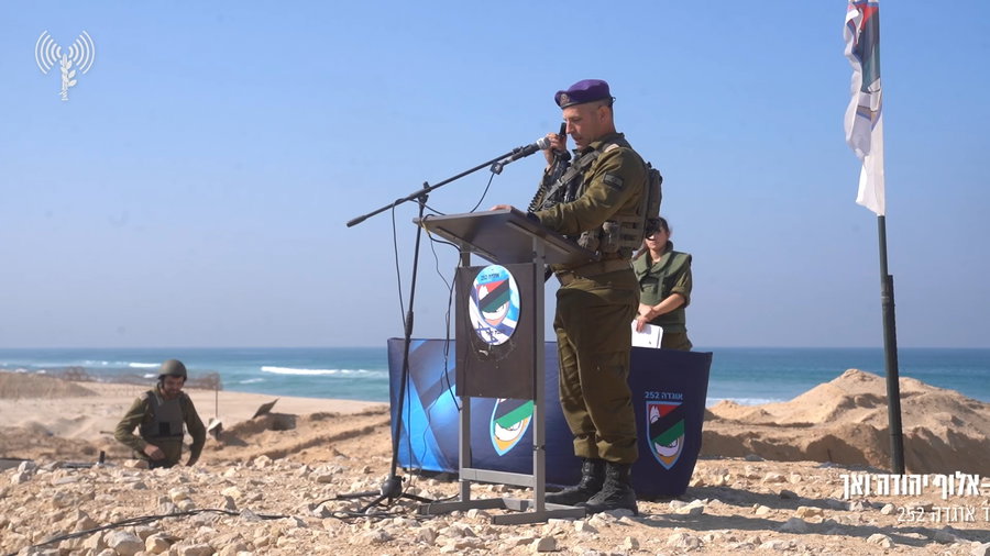 אלוף יהודה ואך עם הלוחמים
