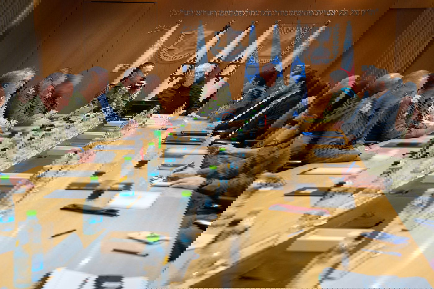 השר גלנט ופורום המטכ"ל