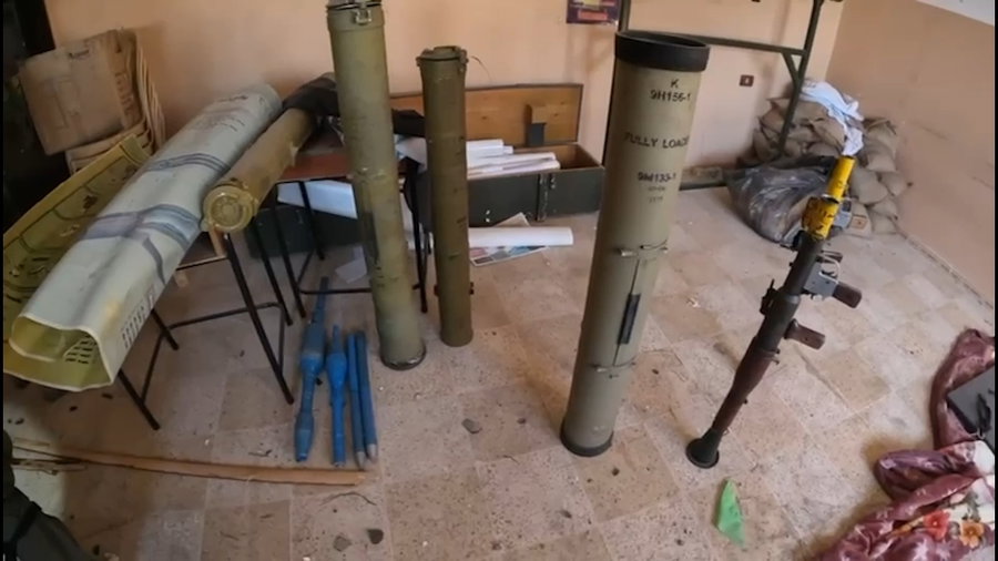 תיעוד של פיר ואמצעי לחימה שאותרו בבית הספר לטרור של חיזבאללה