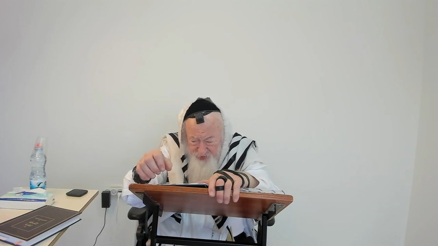 הרב יעקב דוד סטפנסקי בשיעור על מסכת פסחים