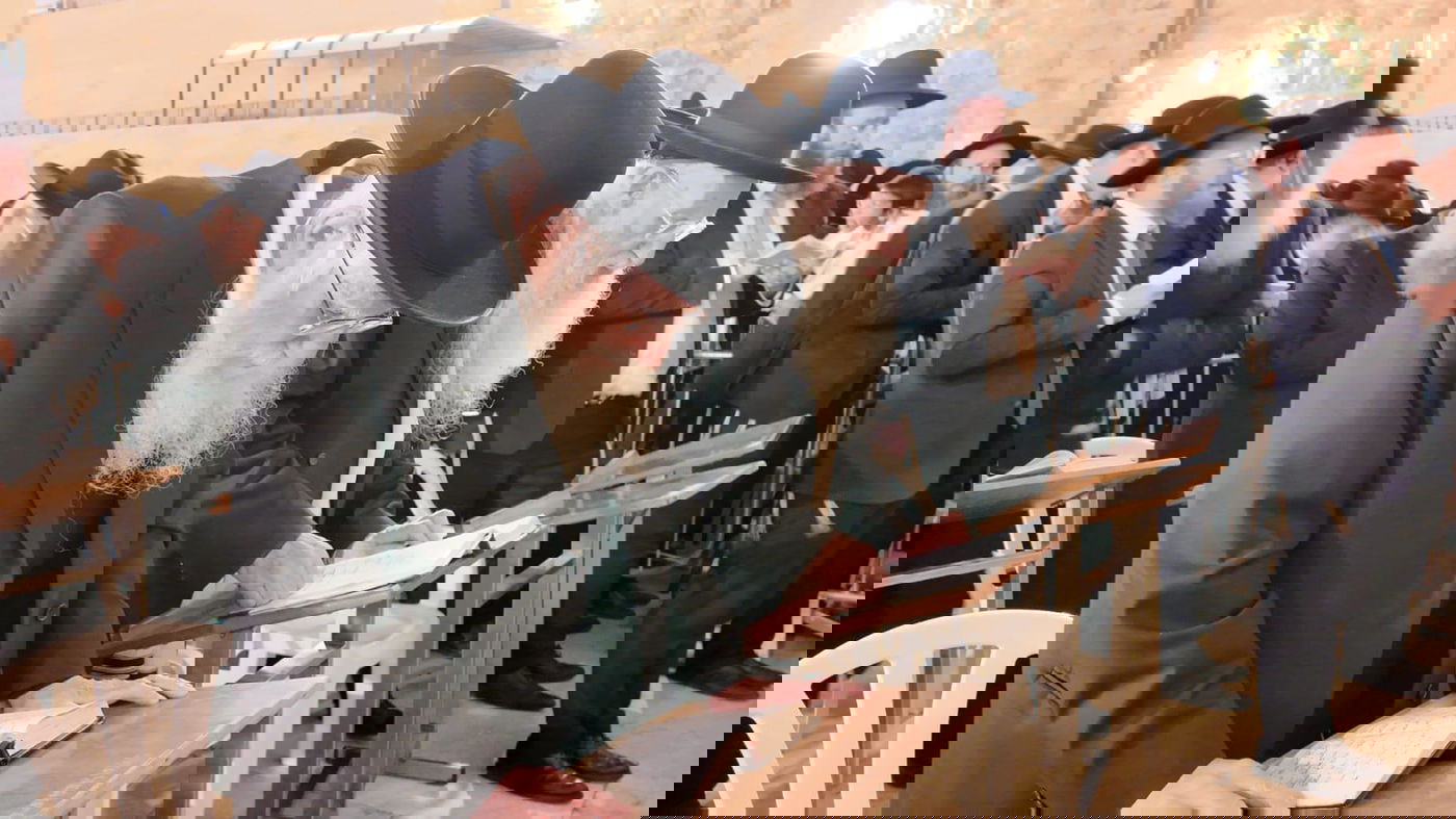 עצרת התפילה בכותל לרפואת הגר"א דויטש