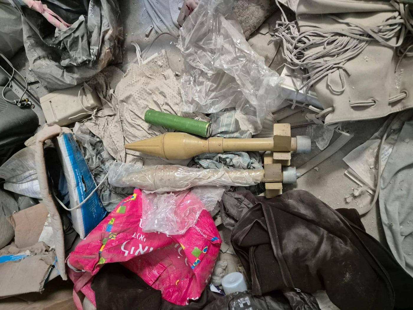 האמל"ח שנצא ברפיח סמוך למסגד ולבית חולים על ידי חטיבת הנח"ל