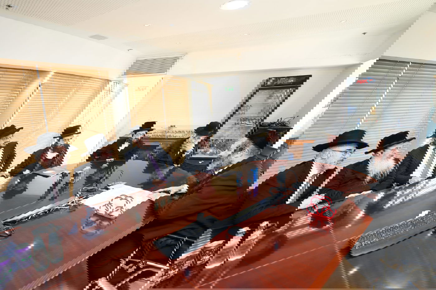 הנהלת מערכת הבדץ בפגישה ביקבי ברקן