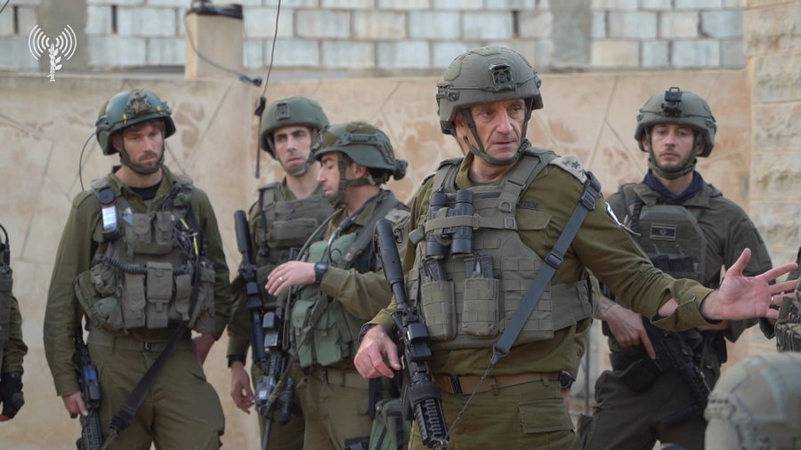 "תוקפים הרבה מאוד בסוריה" | צפו בדבריו המלאים של הרמטכ"ל רב אלוף הרצי הלוי בהערכת מצב בתוך שטח לבנון
