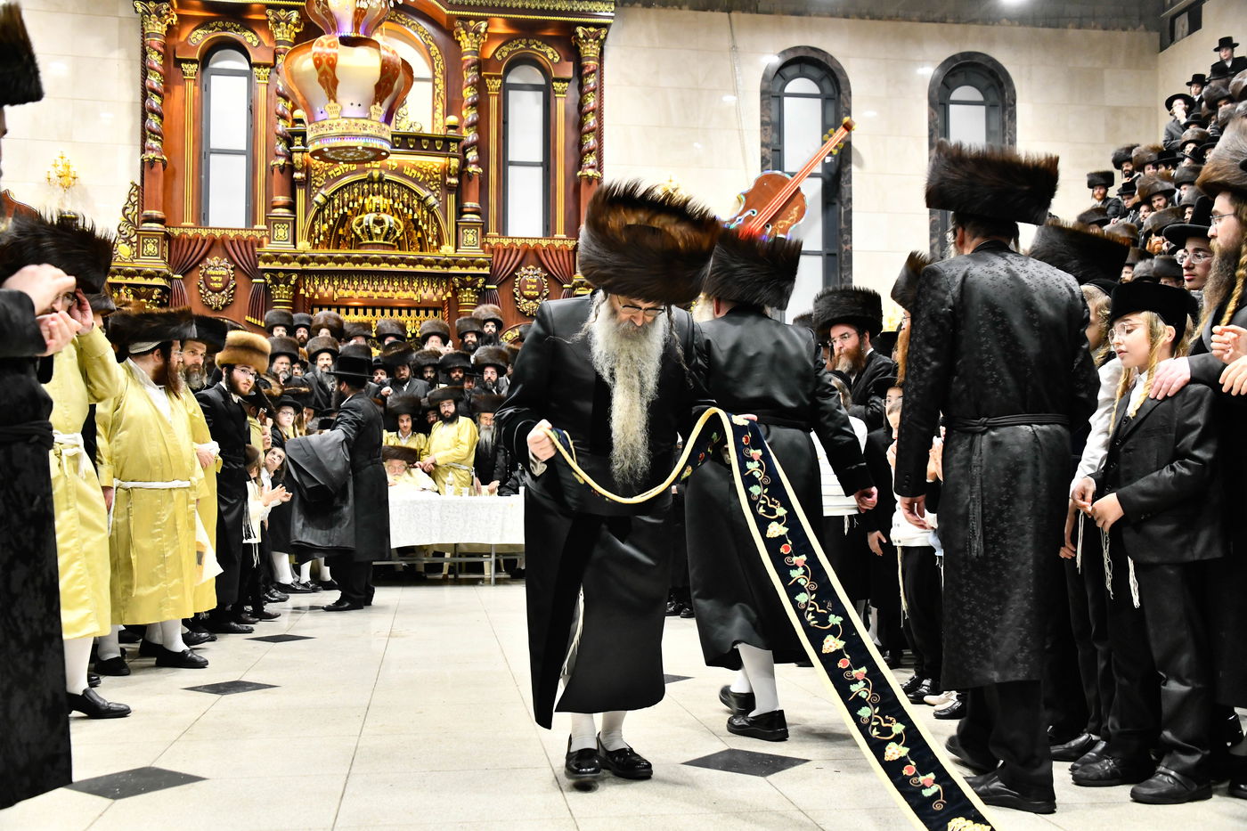 שמחת בית דארג - תולדות אברהם יצחק - ספינקא מאנסי
