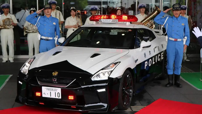 נחשפה ברוב פאר. ניסאן GT-R