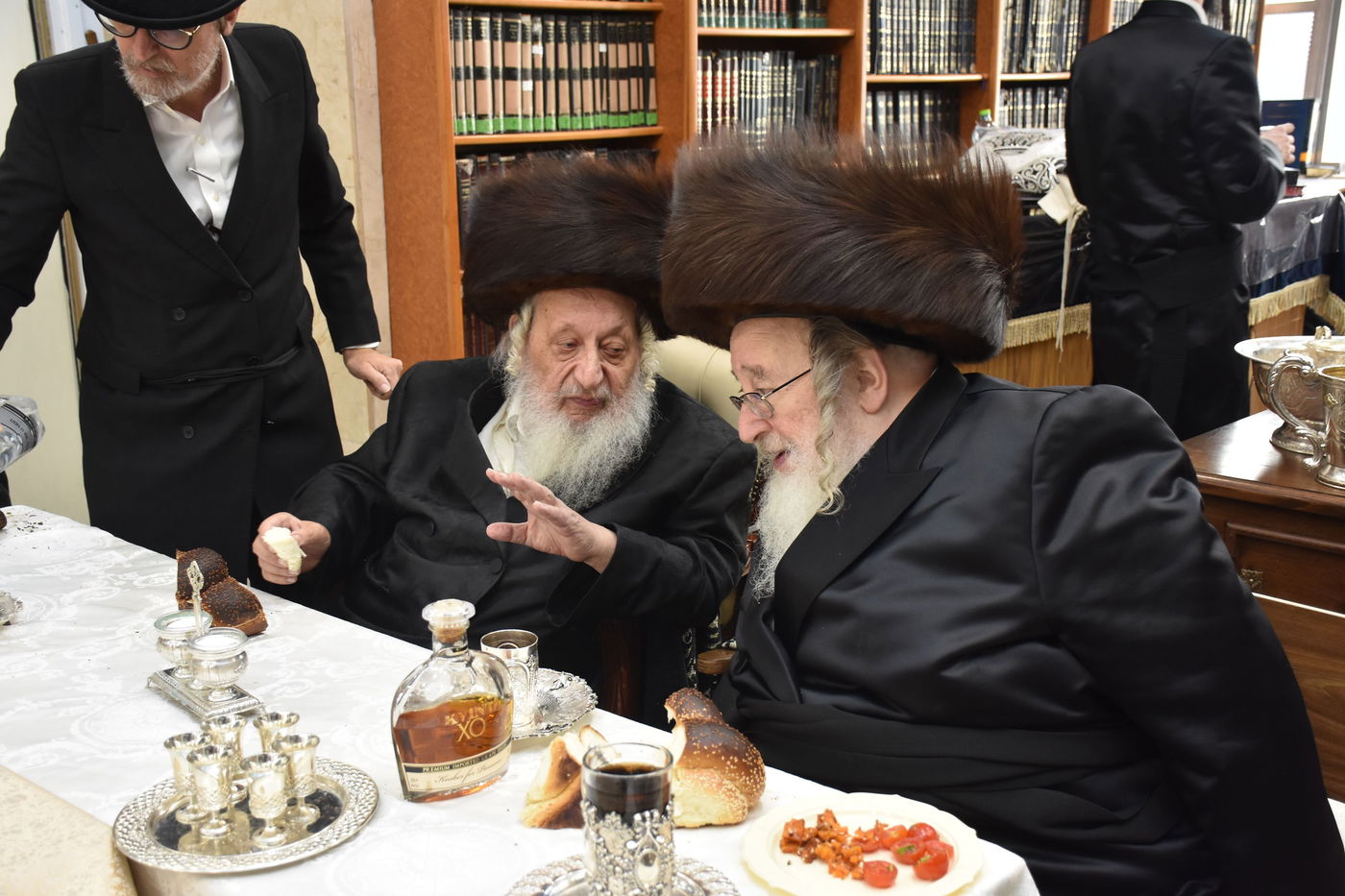 שמחת הברית בחצרות נאראל - ספינקא 