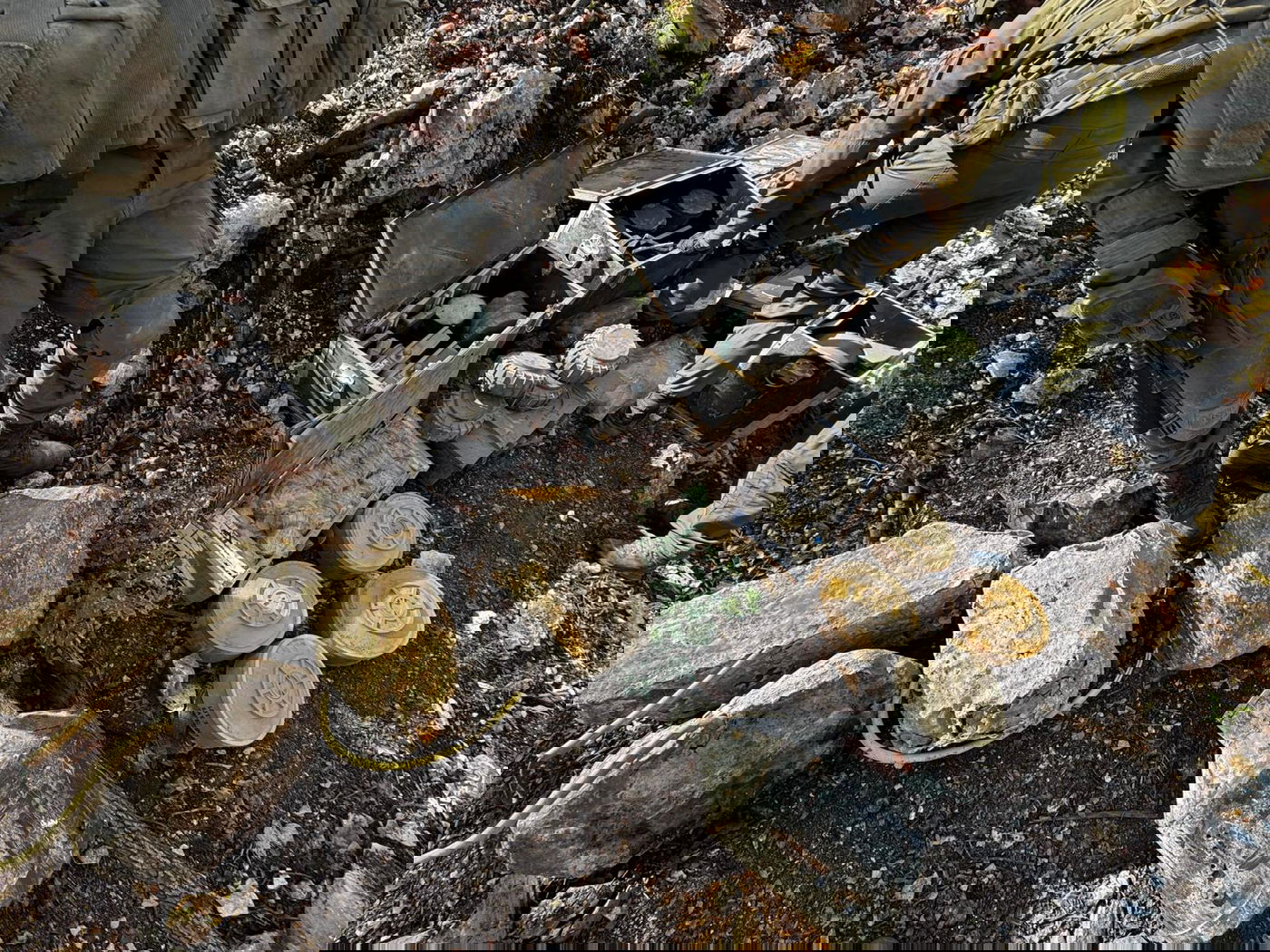 אמצעי הלחימה שאותרו במחסן אמצעי הלחימה של ׳כוח רדואן׳