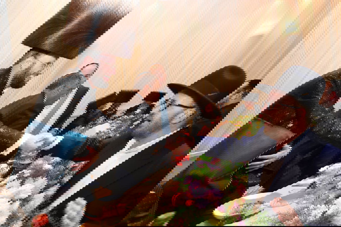 חתונת בנו של היועץ האסטרטגי יום טוב ביכלר