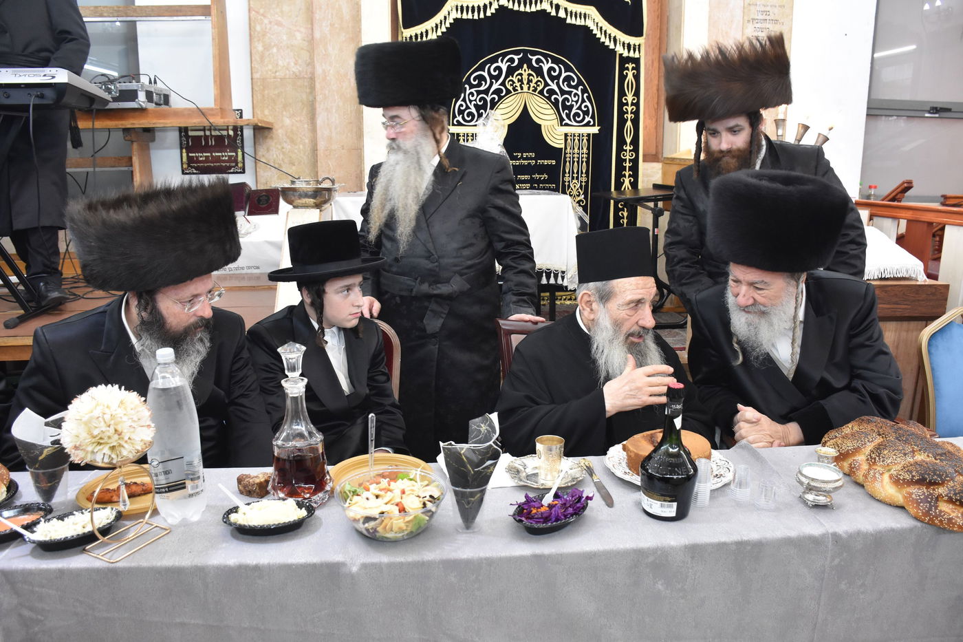 שמחת הבר מצווה לנכד האדמו"ר מאשלג 