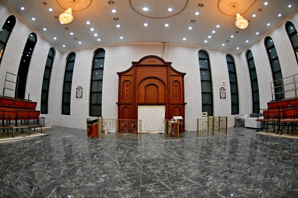 הכנות למעמד חנוכת הבית בויז'ניץ אלעד