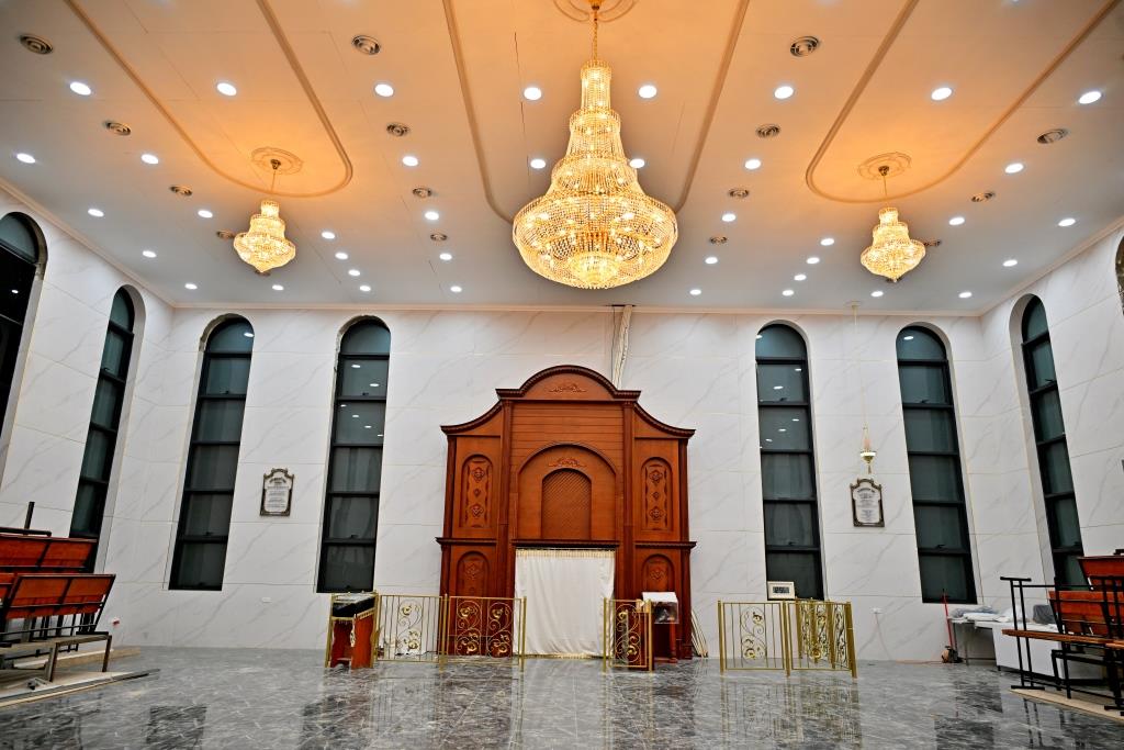 הכנות למעמד חנוכת הבית בויז'ניץ אלעד