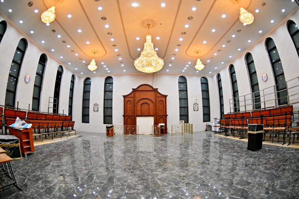 הכנות למעמד חנוכת הבית בויז'ניץ אלעד