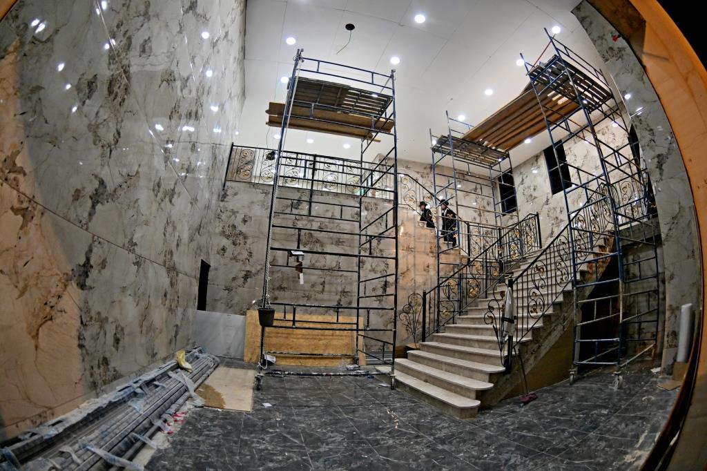 הכנות למעמד חנוכת הבית בויז'ניץ אלעד