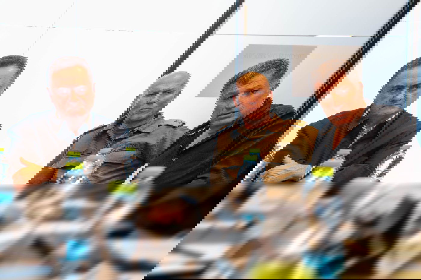 שר הביטחון כ"ץ במפקדת החטופים של צה"ל: "השבתם - מטרתנו הערכית החשובה ביותר"