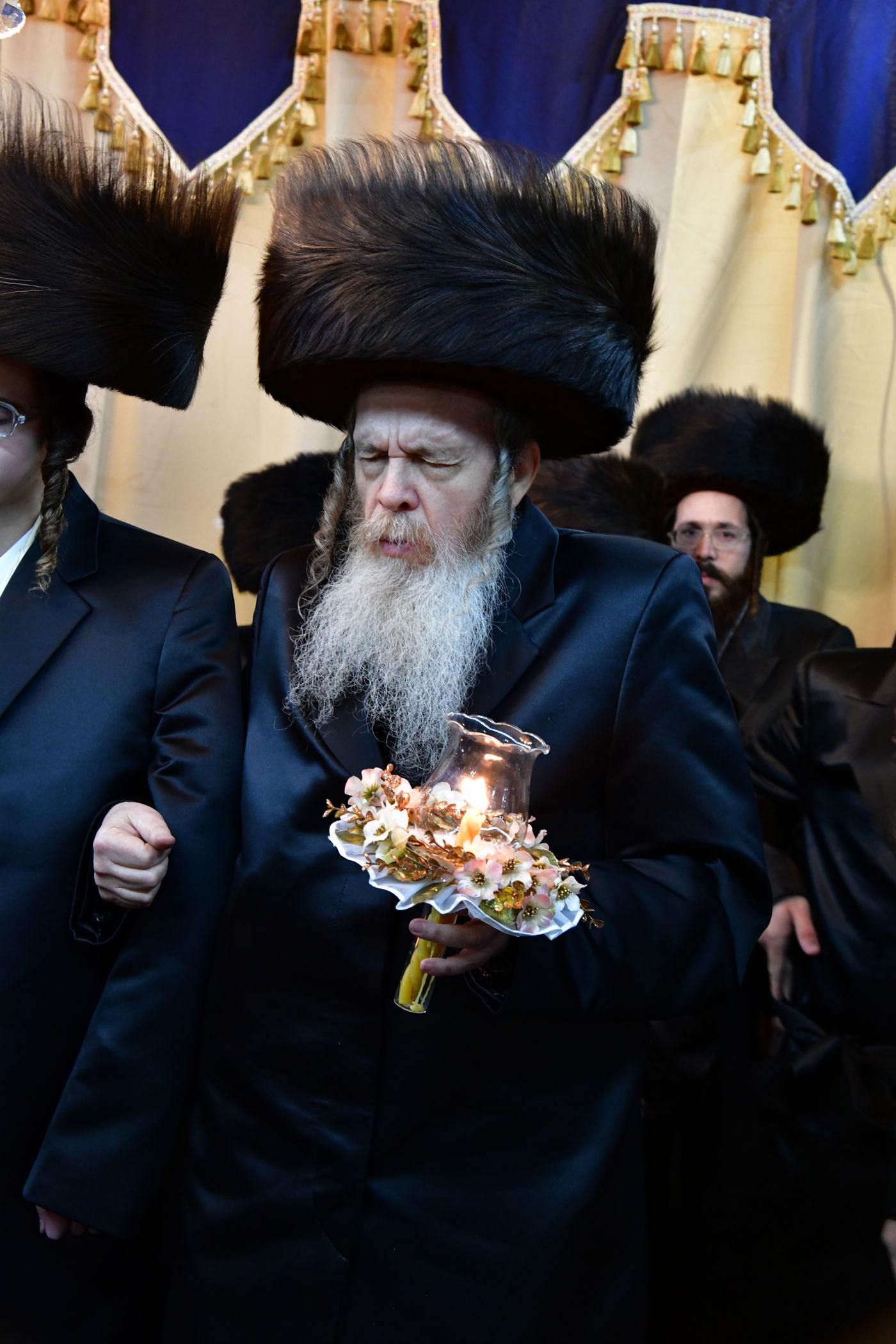 שמחת נישואי בת האדמו"ר משומרי אמונים אשדוד, עב"ג נכד האדמו"ר מלויעב טשערנוביל