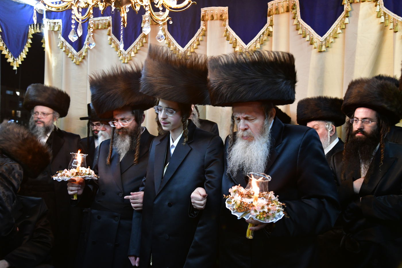 שמחת נישואי בת האדמו"ר משומרי אמונים אשדוד, עב"ג נכד האדמו"ר מלויעב טשערנוביל