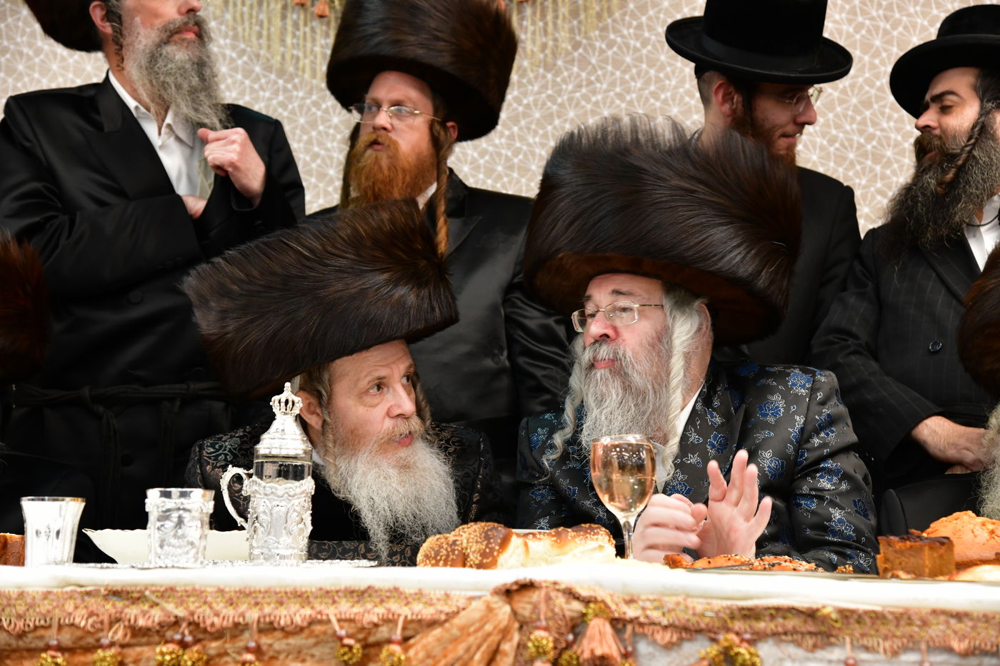 שמחת נישואי בת האדמו"ר משומרי אמונים אשדוד, עב"ג נכד האדמו"ר מלויעב טשערנוביל