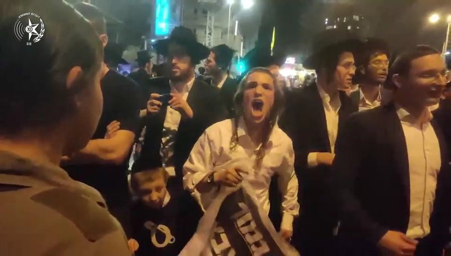 הפגנת הרצ"פניקים בבני ברק, הערב