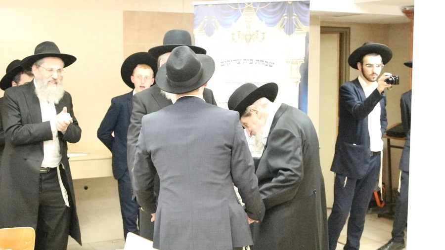 שמחת הפארשפיל לבן הרה"ג ר' חיים יצחק שולמן