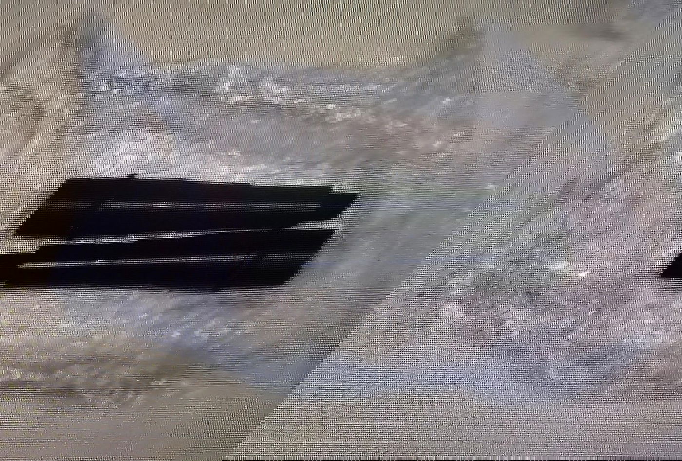 חלקי האמל"ח שנתפסו מוסלקים בתוך רמקולים אותם עפ"י החשד הזמין החשוד