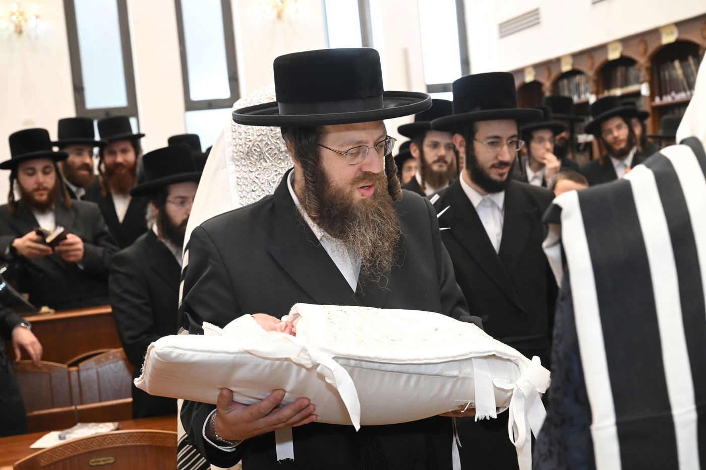 שמחת הברית בחצרות רימנוב - קומרנא - טעמשוואר