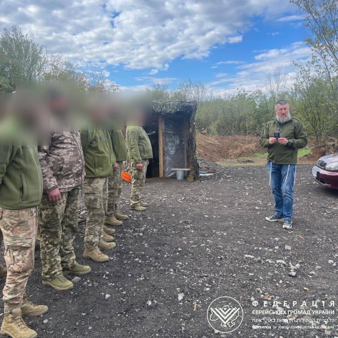 חלוקת מאה אלף תהלים ליהודים וחיילים אוקראינים בחזית 