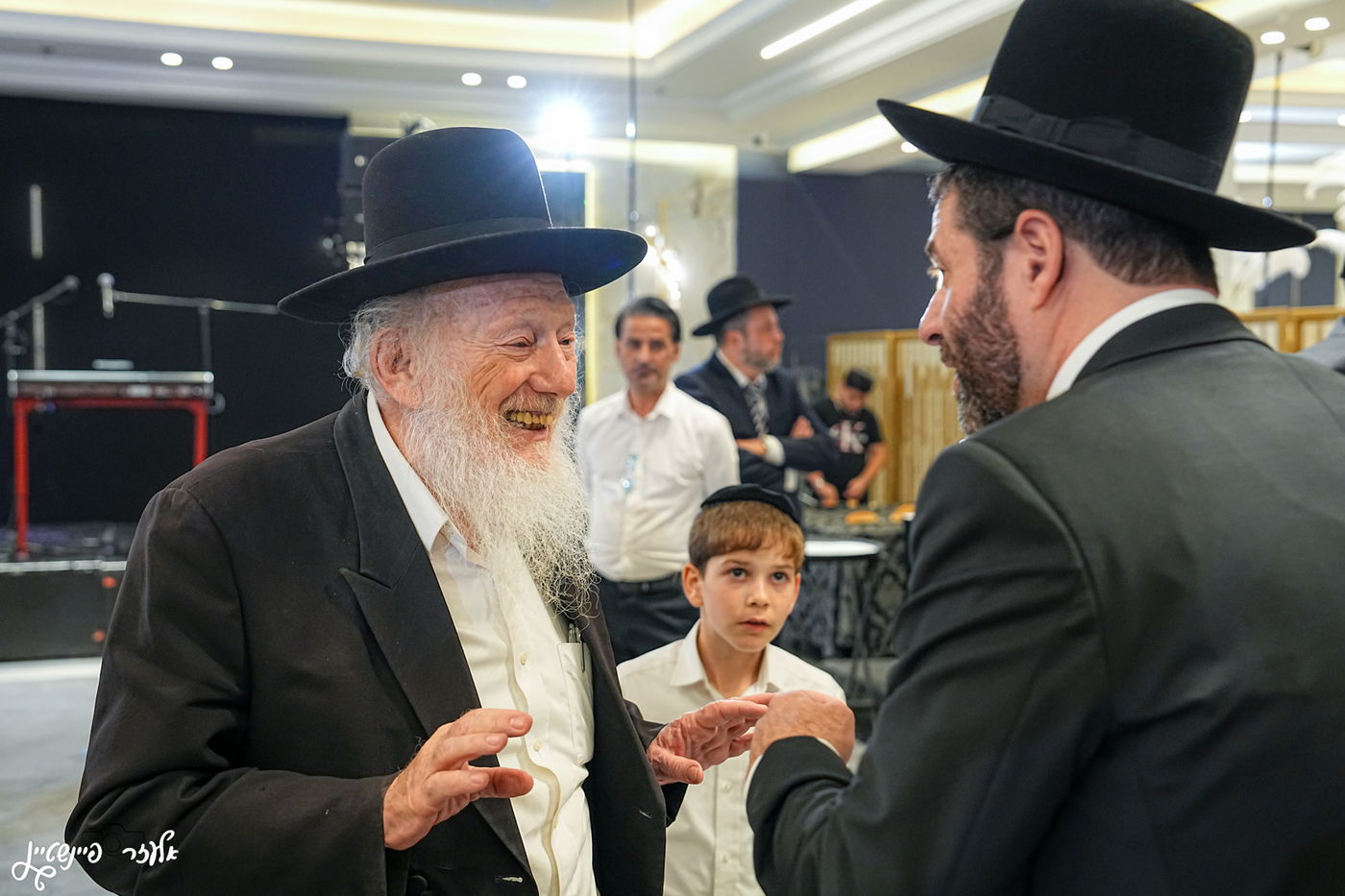 שמחת נישואי בן מנחם שפירא מ"מ ר"ע ב"ב