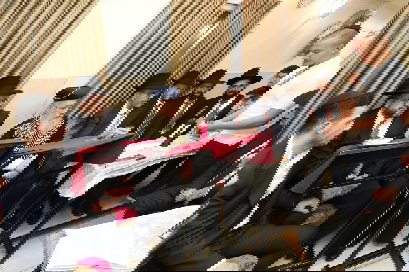 זופניק בכיכר • כל התמונות, הנייעס והחשיפות של השבוע