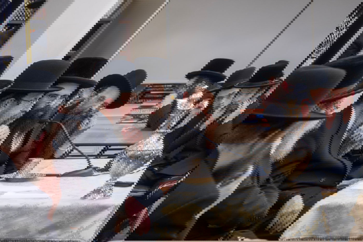 פתיחת הזמן בסטוטשין