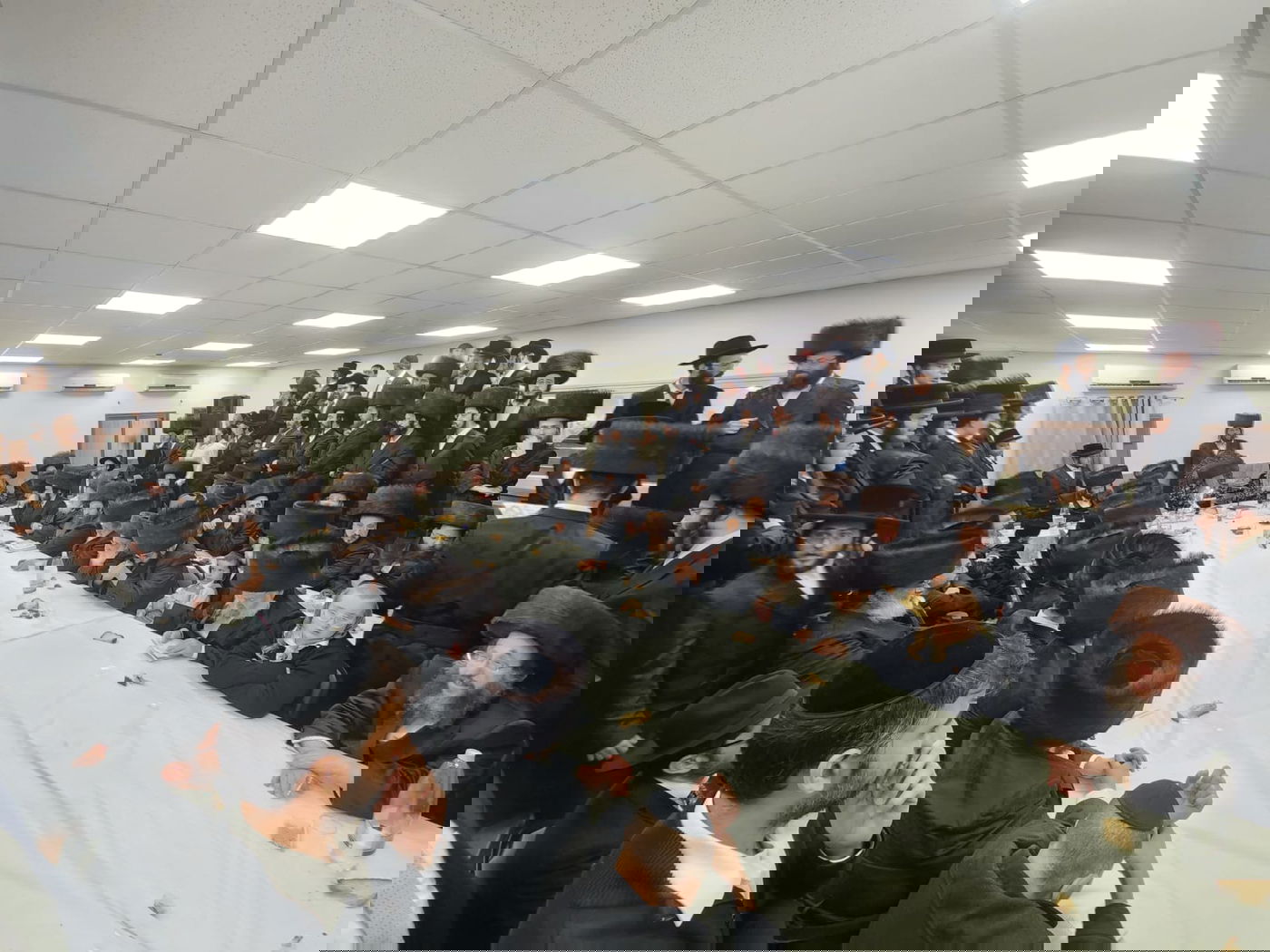 האדמו"ר מטרבישאן בהילולת אביו זצ"ל