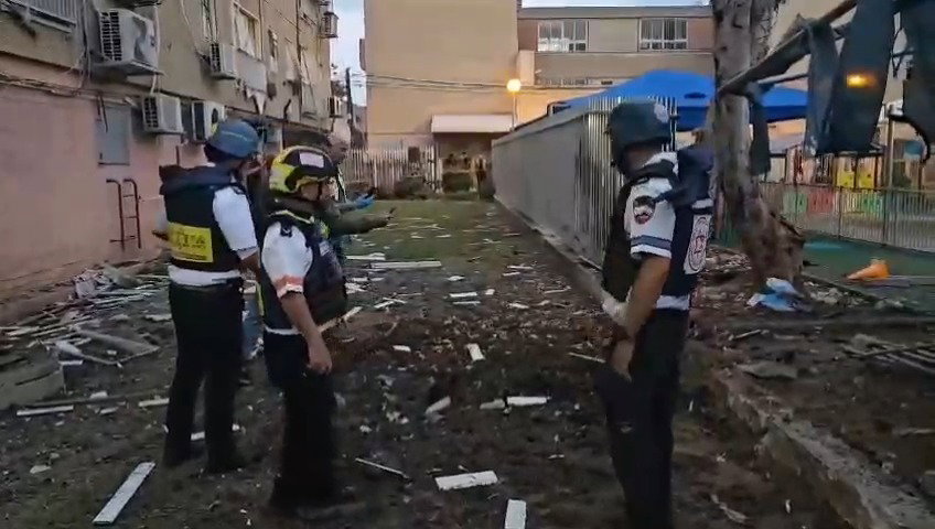 ההרס בגן הילדים בעכו לאחר שספג פגיעה ישירה