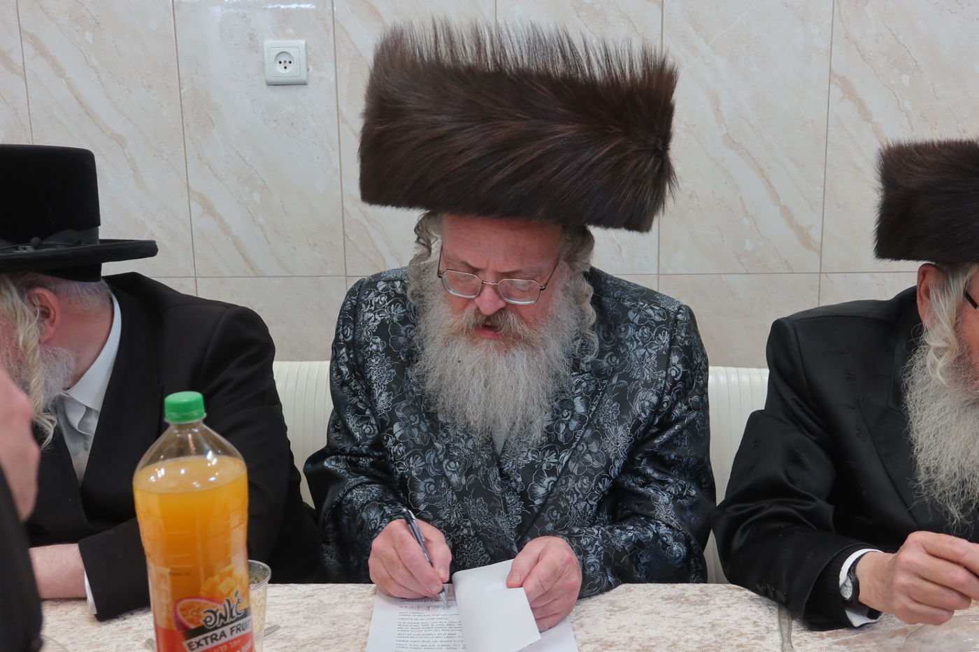 שמחת אירוסי בן האדמו"ר מבערגסאז