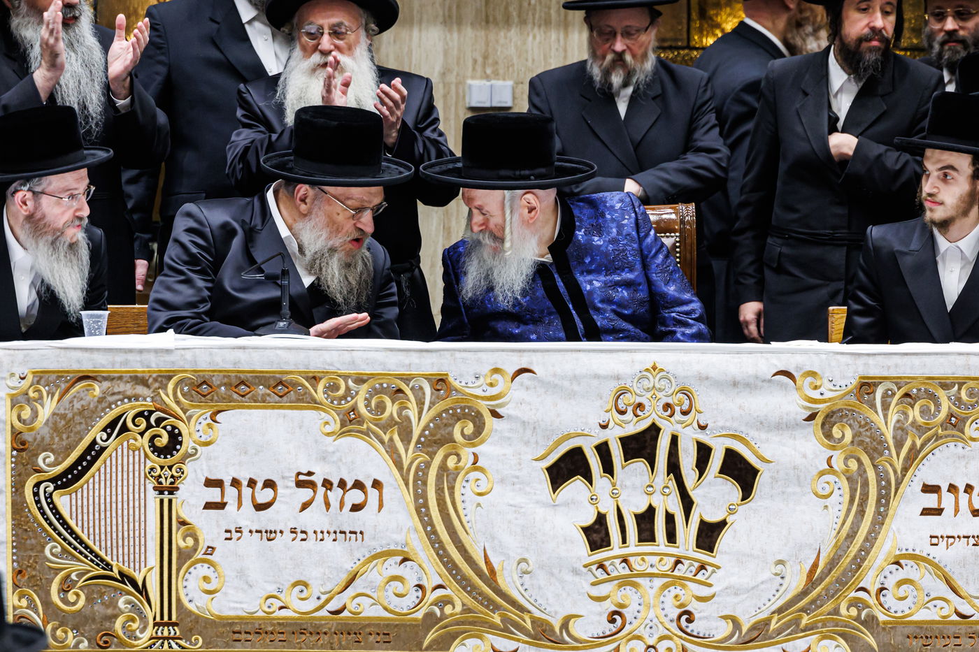 שמחת אירוסי נכדת האדמו"ר מבאבוב