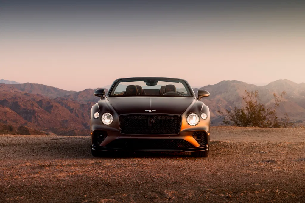 סדרה בהשראת נופי קליפורניה. בנטלי קונטיננטל GT