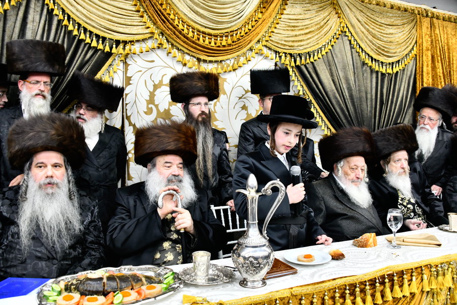 שמחת הבר מצווה לבן זקוניו של האדמו"ר מקודינוב