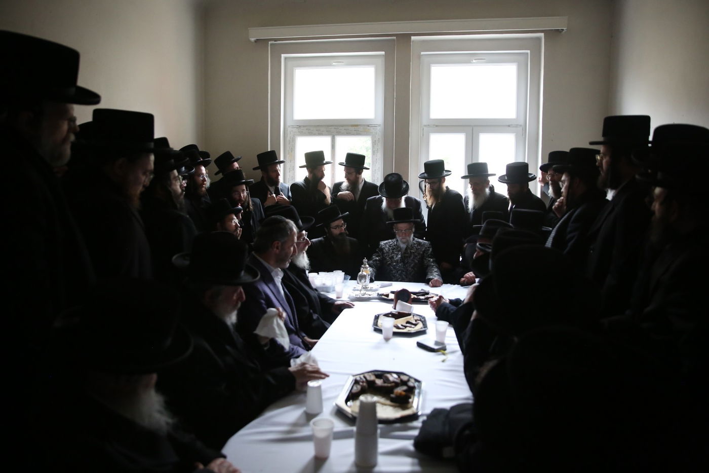 האדמו"ר מסערט ויז'ניץ במארינבארד 