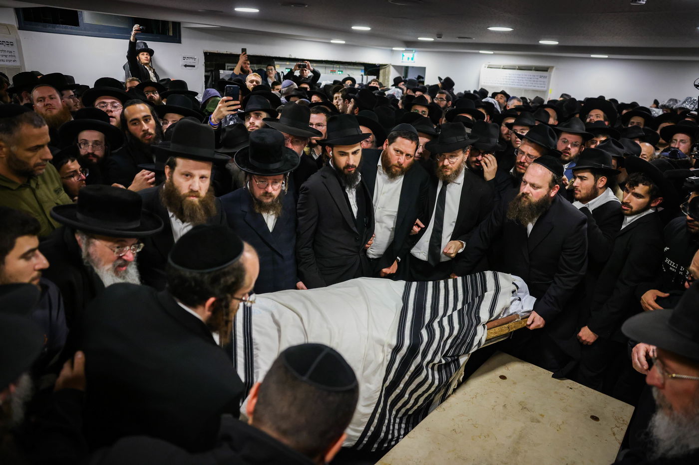 הלוווית הרב צבי קוגן הי"ד