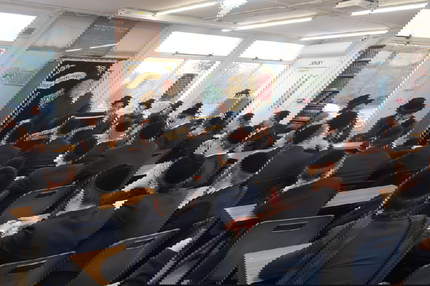 הגה"ח ר' יצחק דוד אלתר בביקור חיזוק בלונדון