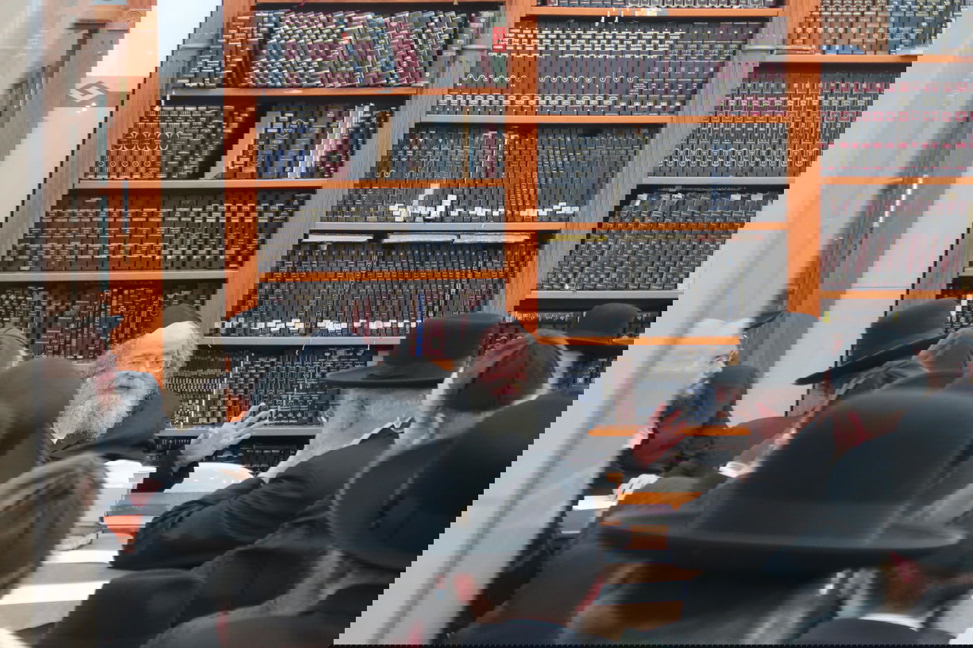 הגה"ח ר' יצחק דוד אלתר בביקור חיזוק בלונדון