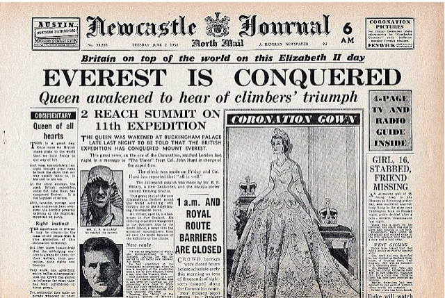 באותו היום - ההכתרה של המלכה אליזבת וכיבוש הפסגה | בכותרת - "האוורסט נכבש, המלכה התעוררה לשמוע על ניצחון המטפסים"