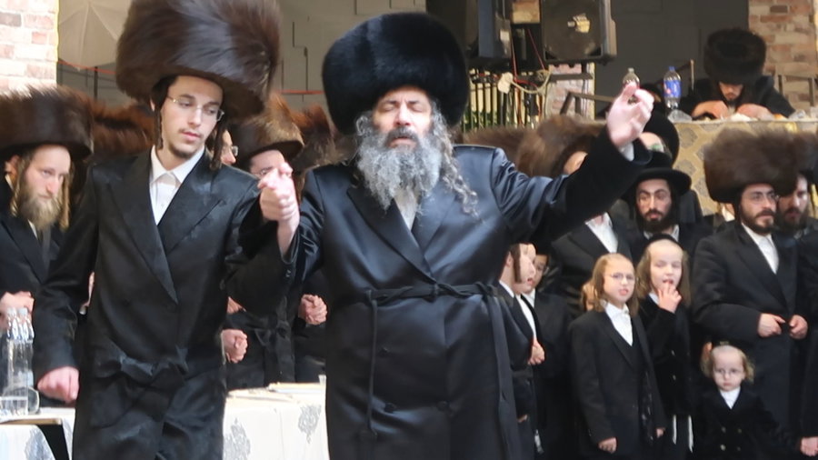 שמחת נישואי נכדת הגה"צ רבי צבי מאיר זילברברג
