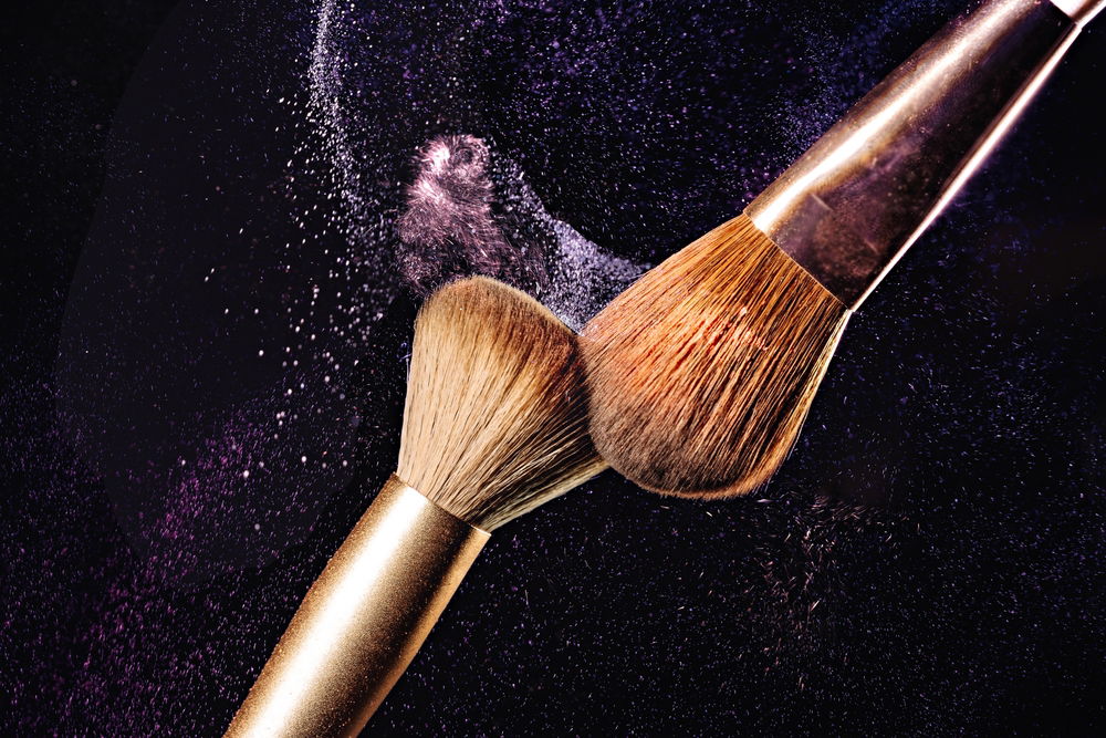 מברשת קבוקי ומברשת שטוחה למייקאפ
