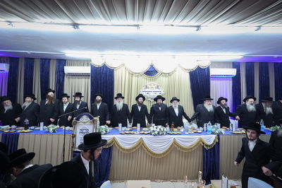 חלוקת פרסים בישיבת צאנז בחיפה