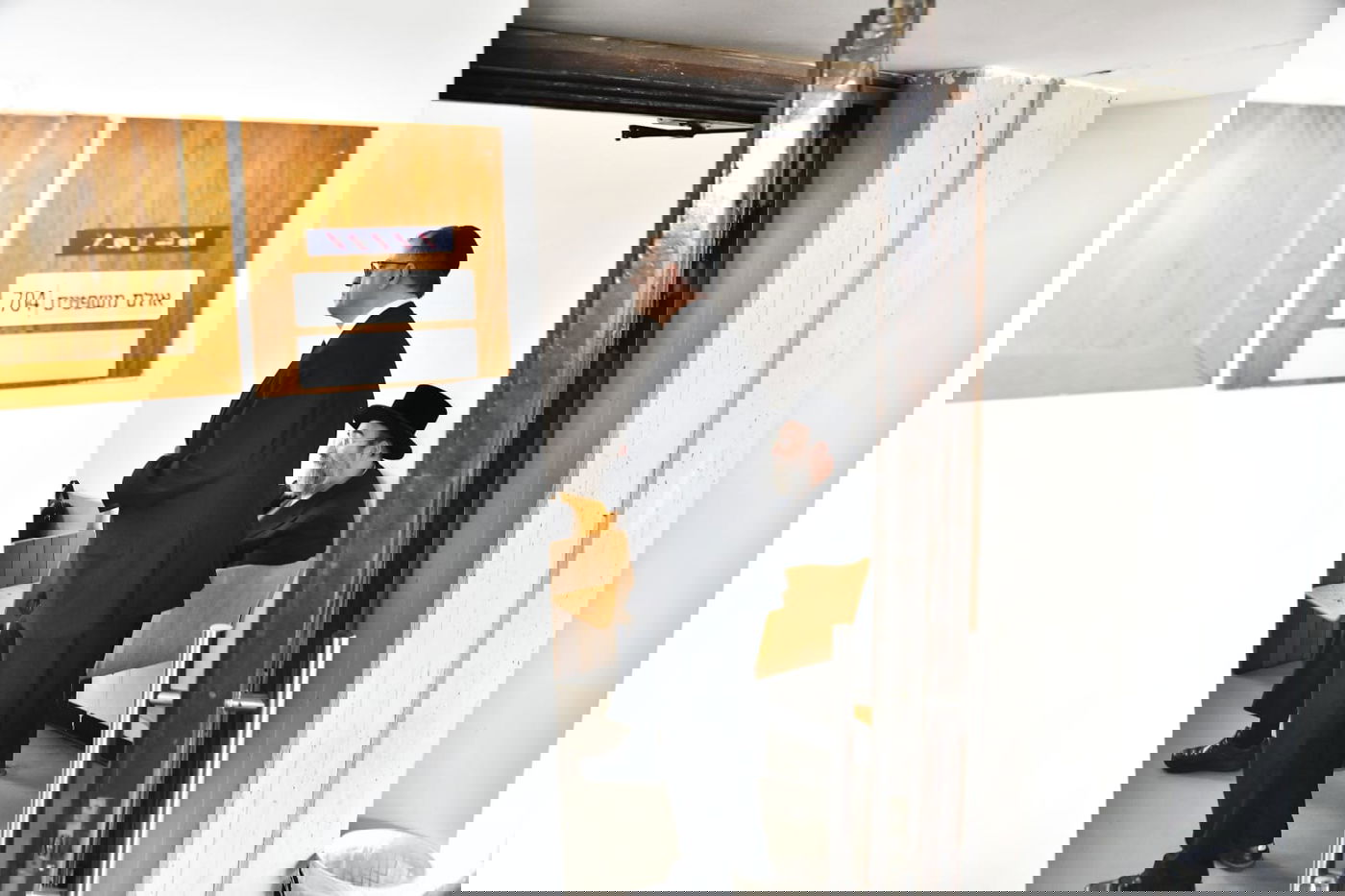 חרדים בבית משפט השלום בתל אביב