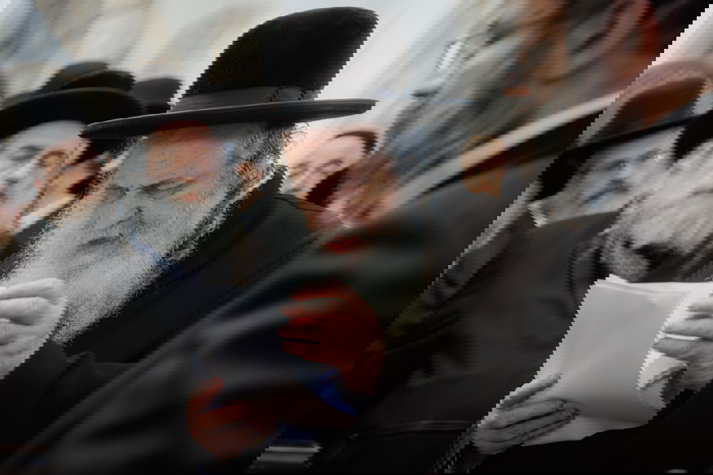 הגאון רבי שאול אלתר ב'קבר רחל'