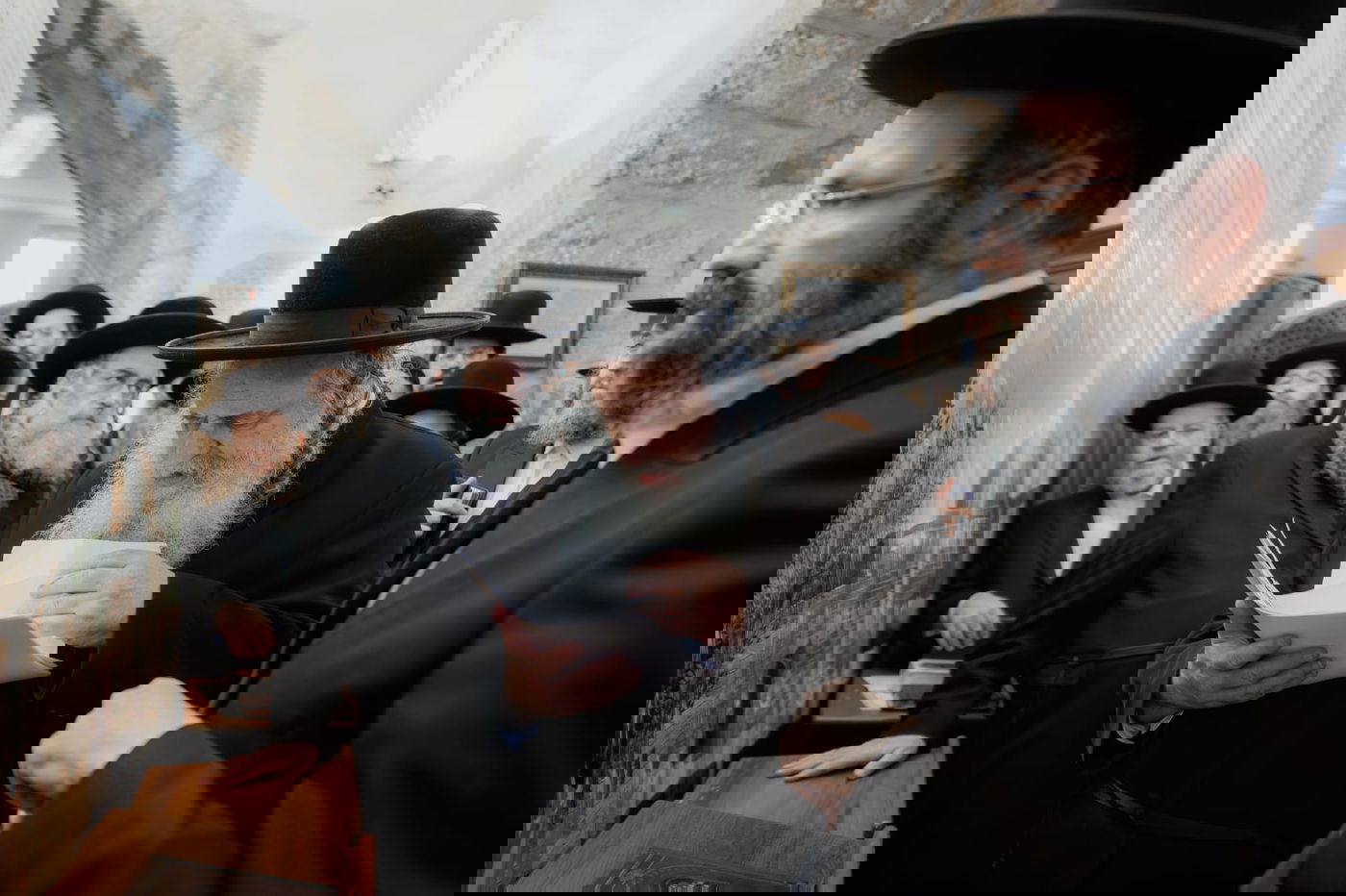 הגאון רבי שאול אלתר ב'קבר רחל'