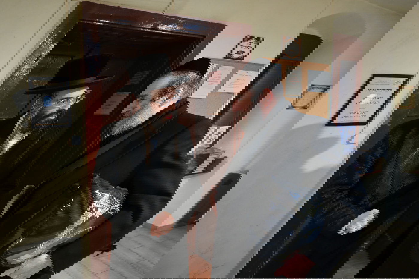 האדמו"ר מזוויעהיל בקרעסטיר